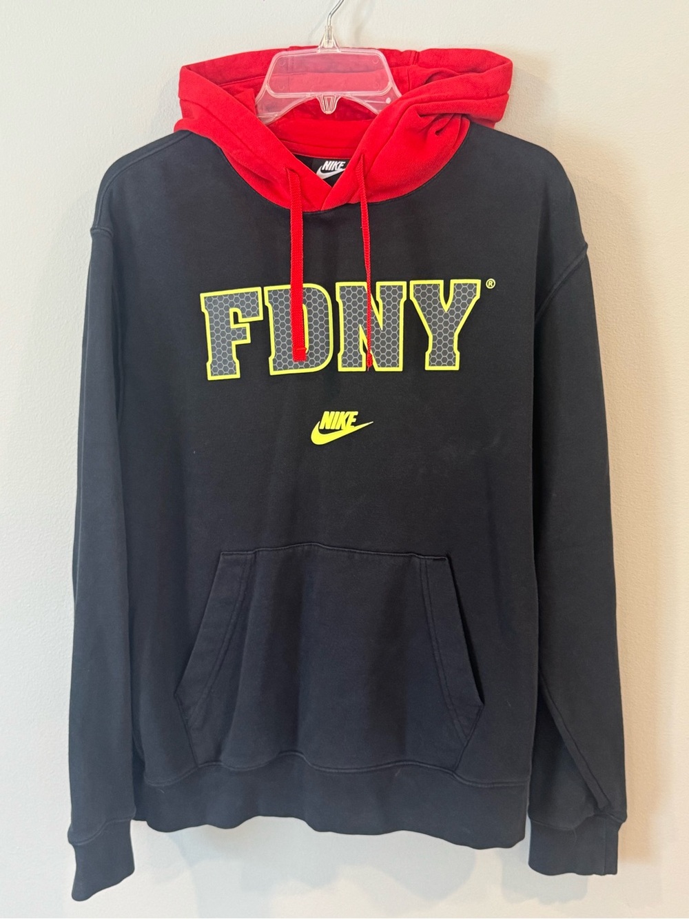Nike FDNY Hoodie Mens M Black New York City Fire Department Sweatshirt Pullover